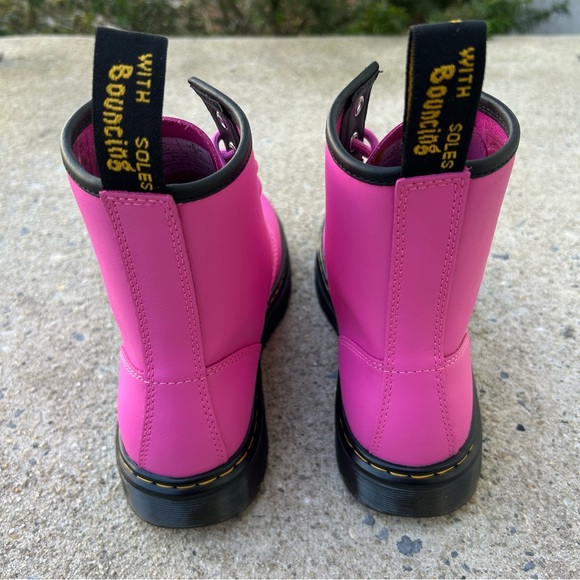 NEW Dr. Martens Zavala Thrift Pink Boots Women’s Size 9 READ - Picture 6 of 10